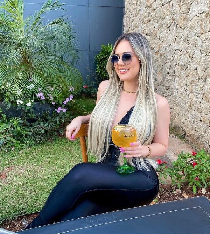 <em>Jennifer M</em>